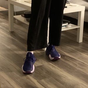 Nike Superzoom Sneakers